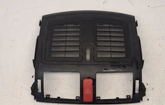 Toyota Auris 150 Dash center air vent grill 21GY18