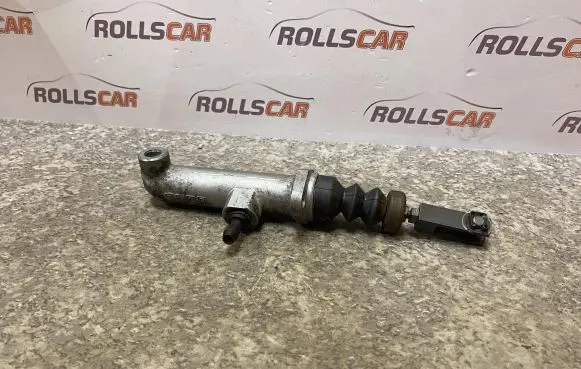 Audi A6 S6 C4 4A Clutch master cylinder 4A1721401