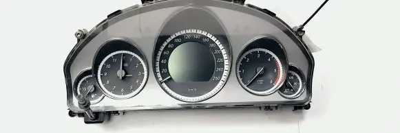 Mitsubishi Montero Speedometer (instrument cluster) A2129003309