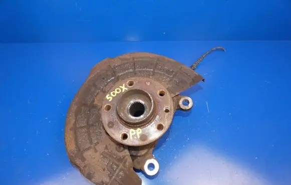 Fiat 500X Front wheel hub spindle knuckle