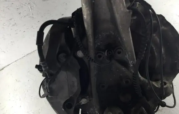 BMW 5 F10 F11 Front wheel hub AIMGSICU
