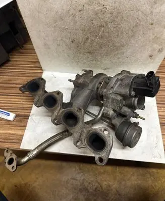 Volkswagen Golf V Turbo 03C145701K 50141858 K032074DBA