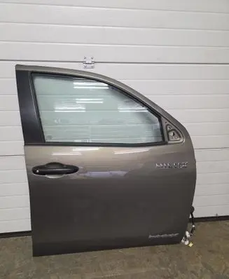 Toyota Hilux VIII Front door