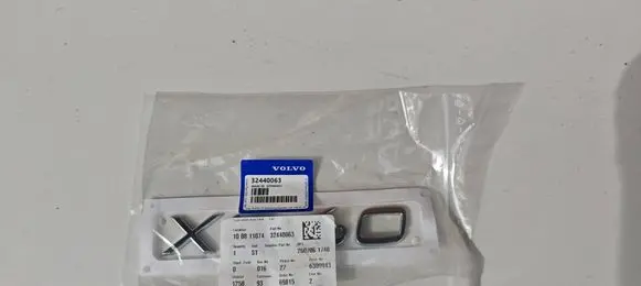 Volvo XC60 Rear door emblem/model letters 32440063 100811074