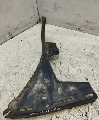 Audi A3 S3 8L Rear bumper mounting bracket 