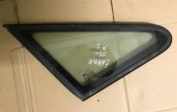 Volkswagen Sharan Front triangle window/glass 43R001100