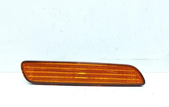 Volvo S40, V40 Front bumper turn signal 30621938