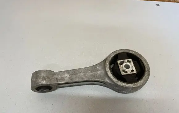 Skoda Fabia Mk2 (5J) Engine mount bracket PX0046