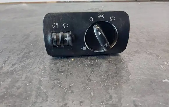 Light switch