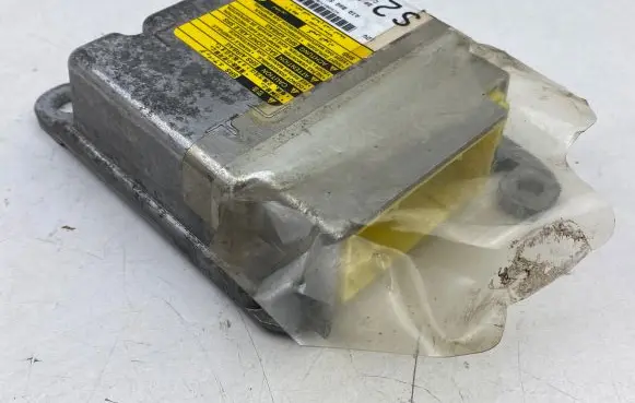 Toyota Verso Airbag control unit/module 891700F100 220591101