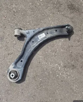 Buick Encore GX I Front lower control arm/wishbone 42742495