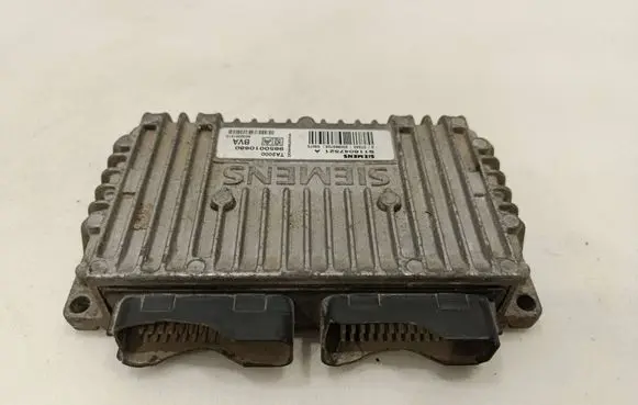 Citroen C3 Engine control unit/module 9650010680 S118047521A 8200031512