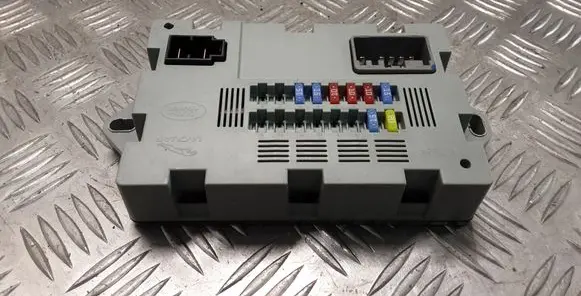 Land Rover Discovery Sport Fuse module CPLA14Q073AA