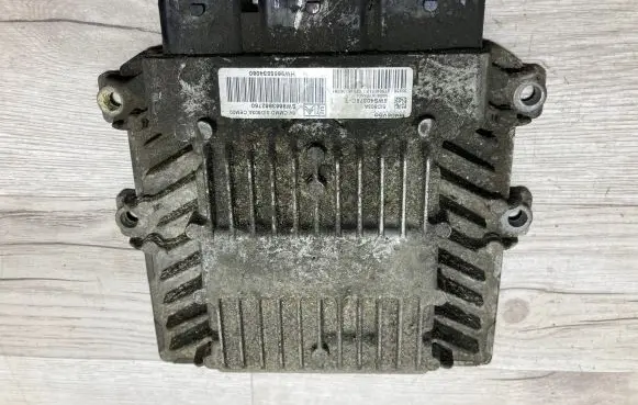 Peugeot Expert Engine control unit/module SW9663862780