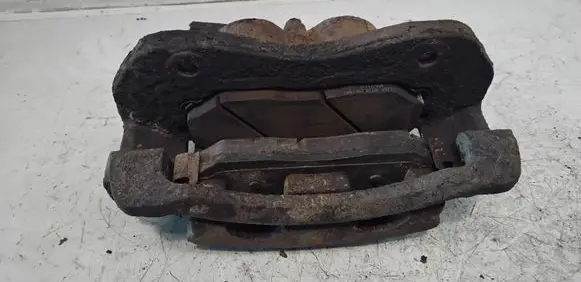KIA Sorento Front brake caliper