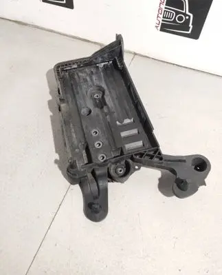 Skoda Octavia Mk3 (5E) Battery tray 5Q0915321H 5Q0915331J
