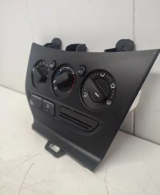 Ford Focus Climate control unit BN5118522 BM5T18549