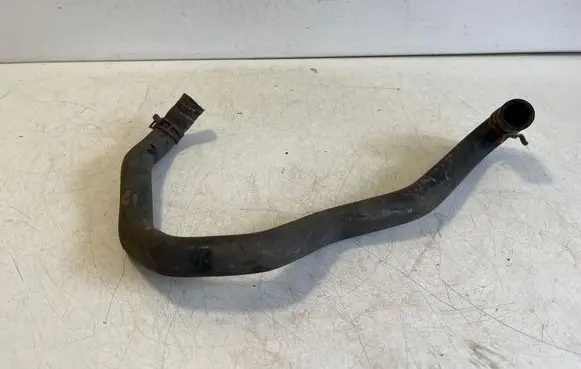 Mercedes-Benz Vito Viano W447 Engine coolant pipe/hose