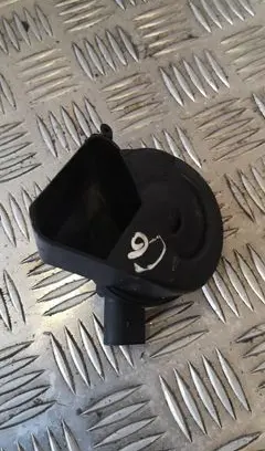 Audi A6 S6 C6 4F Horn signal 703881165