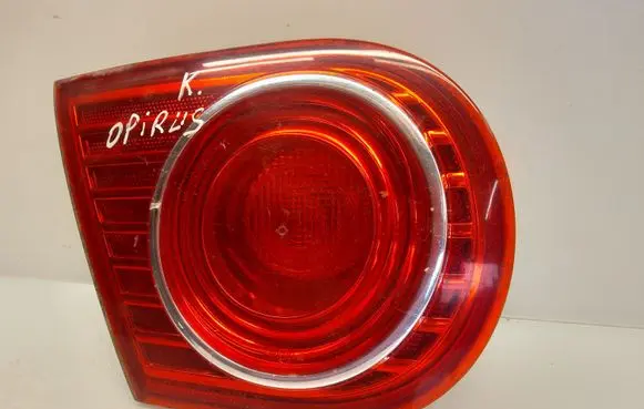 KIA Opirus Tailgate rear/tail lights 924013F