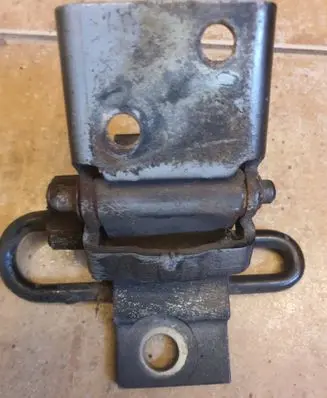 Audi A6 S6 C4 4A Front door lower hinge 4a0831412a