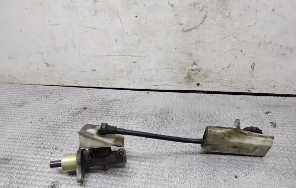 Ford Focus C-MAX Master brake cylinder 03350886401