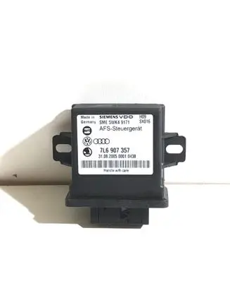 Volkswagen Touareg I Light module LCM 7L6907357 5WK49171 08200500010438