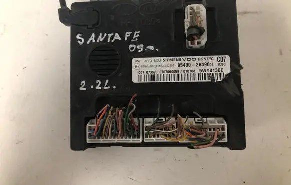 Hyundai Santa Fe Central body control module 954002B490