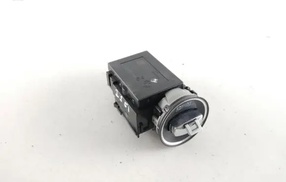 Volkswagen PASSAT B6 Ignition lock 3C0905843R 33303401 11602602254986