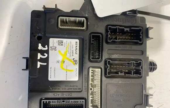 Renault Captur II BSM Control unit 284B19561R
