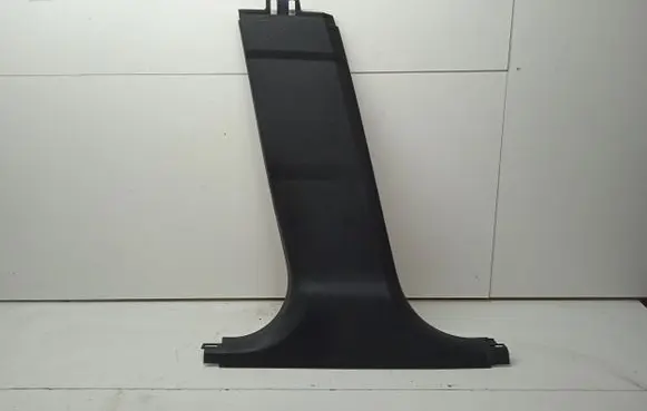 (B) pillar trim (bottom)