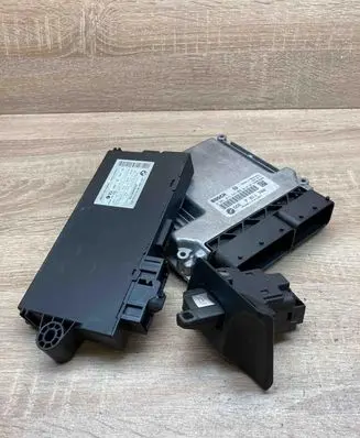 BMW 1 E81 E87 Engine ECU kit and lock set 7811700 9147212 6954720