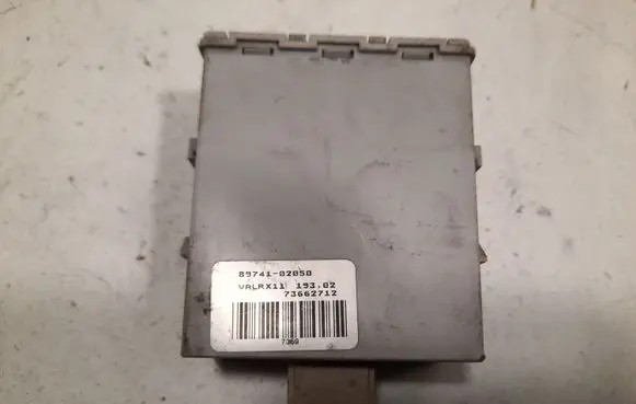 Toyota Corolla E120 E130 Door central lock control unit/module 73662712 8974102050