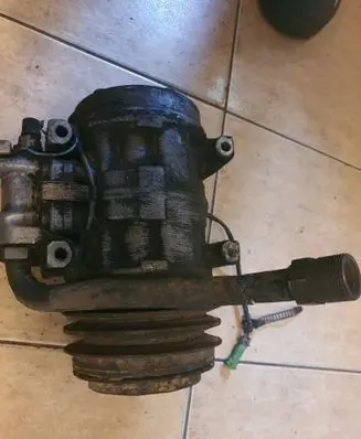 Audi 80 90 B3 Air conditioning (A/C) compressor (pump) 034260805E 147200 10P17C