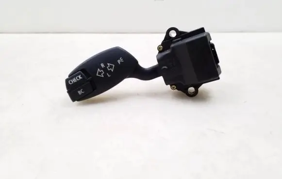BMW 5 E60 E61 Indicator stalk 6924103