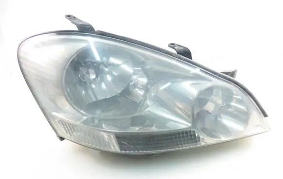 Toyota Avensis T220 Headlight/headlamp