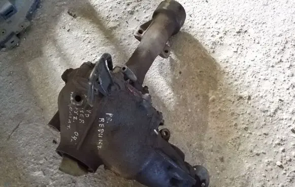 Toyota Land Cruiser (J120) Front differential 