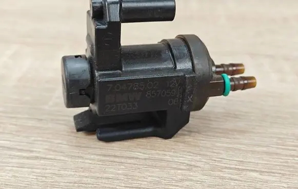 BMW 4 G22 G23 G24 G26 Vacuum valve 8570591