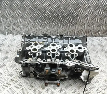 Volkswagen Touareg III Engine head 06M103404AF