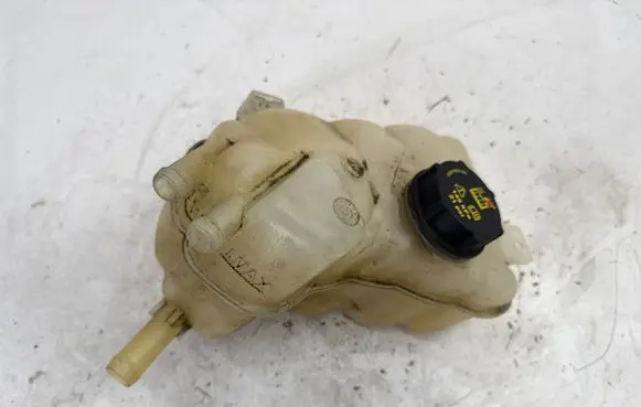 Ford Fusion II Coolant expansion tank/reservoir DG938101AA HG9Z8A080B DG9Z8A080A