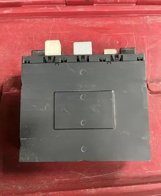 Skoda Octavia Mk2 (1Z) Comfort/convenience module 3C0937049E H37S1002 28022870
