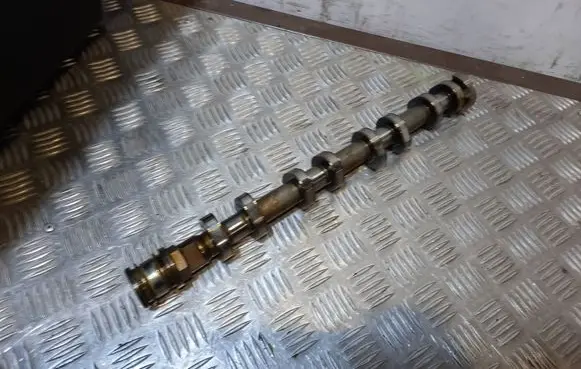 BMW 6 F12 F13 Camshaft 7629529 762952901