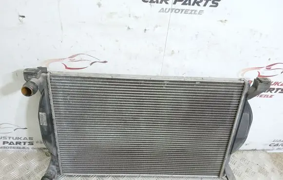 Audi A4 S4 B7 8E 8H Coolant radiator 8E0121251A