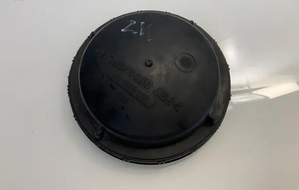 Mercedes-Benz E W211 Headlight/headlamp dust cover 15543000
