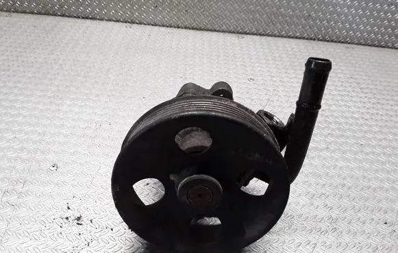 KIA Carens I Power steering pump 0K2KC32600