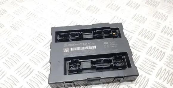 Audi A4 S4 B8 8K Comfort/convenience module 8K0907064DC