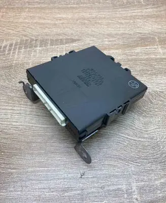 Toyota Prius (XW20) Power management control unit 8967047010
