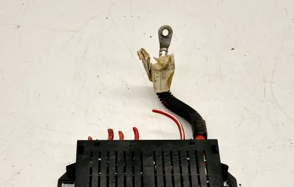Volvo V70 Positive wiring loom 9441776