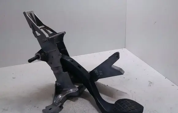 Audi A4 S4 B6 8E 8H Brake pedal 8E1721117A