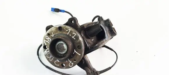 Peugeot 2008 I Front wheel hub spindle knuckle